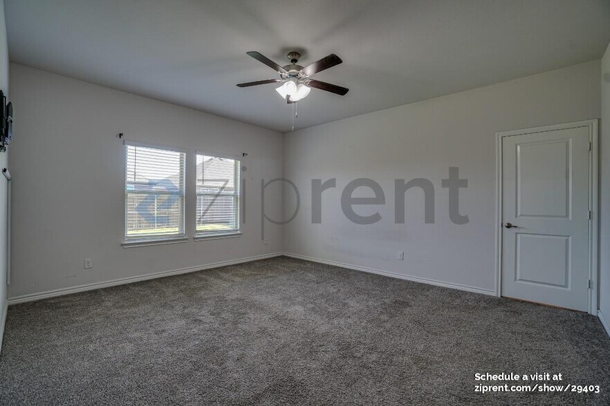 Building Photo - 611 Rawhide Way