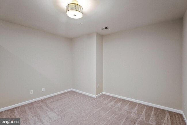 Building Photo - 24667 Byrne Meadow Square