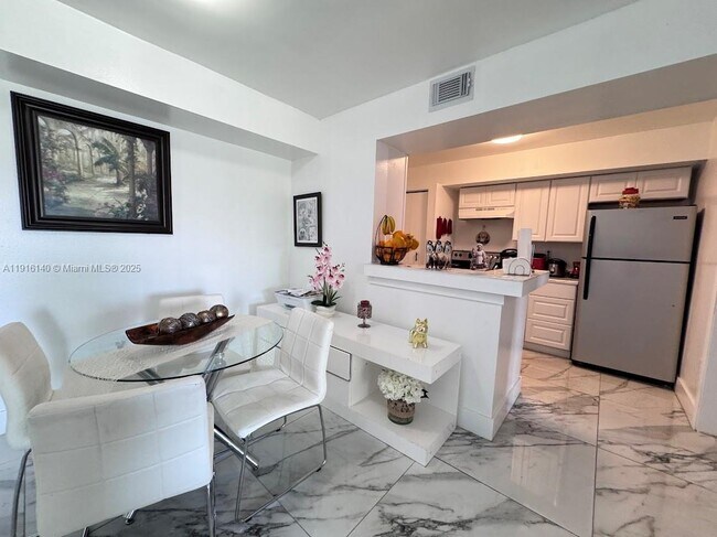 Building Photo - 15241 SW 80th St