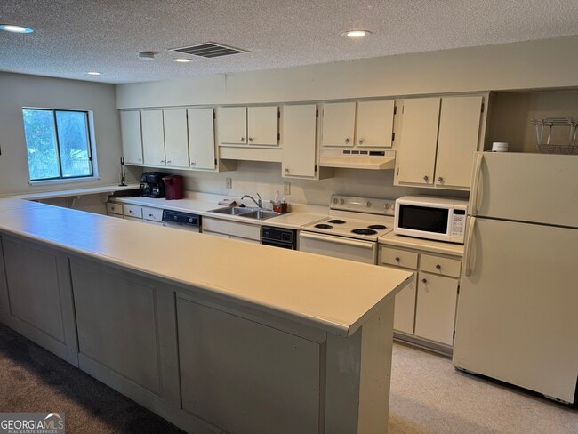 Building Photo - 5005 Wingate Way