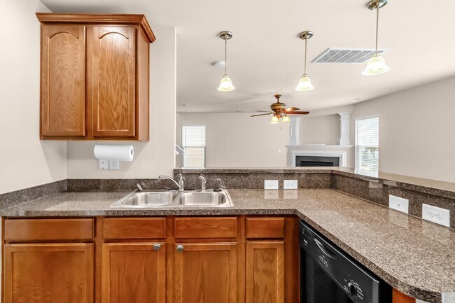 Building Photo - 2937 Westbury Ct