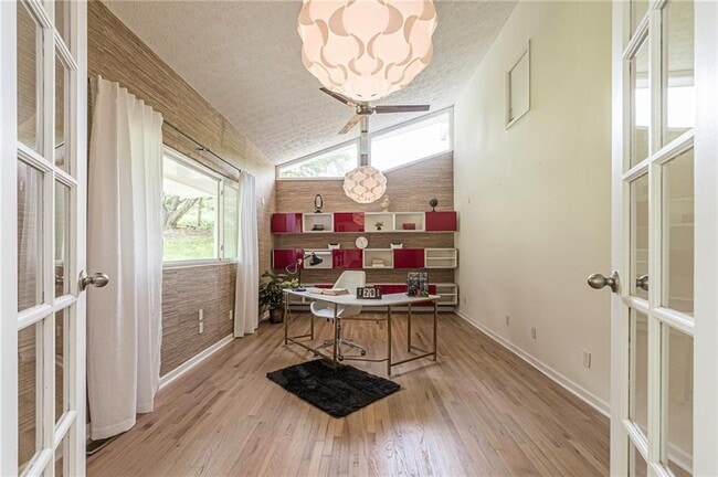 Building Photo - 4523 Runnemede Rd NW