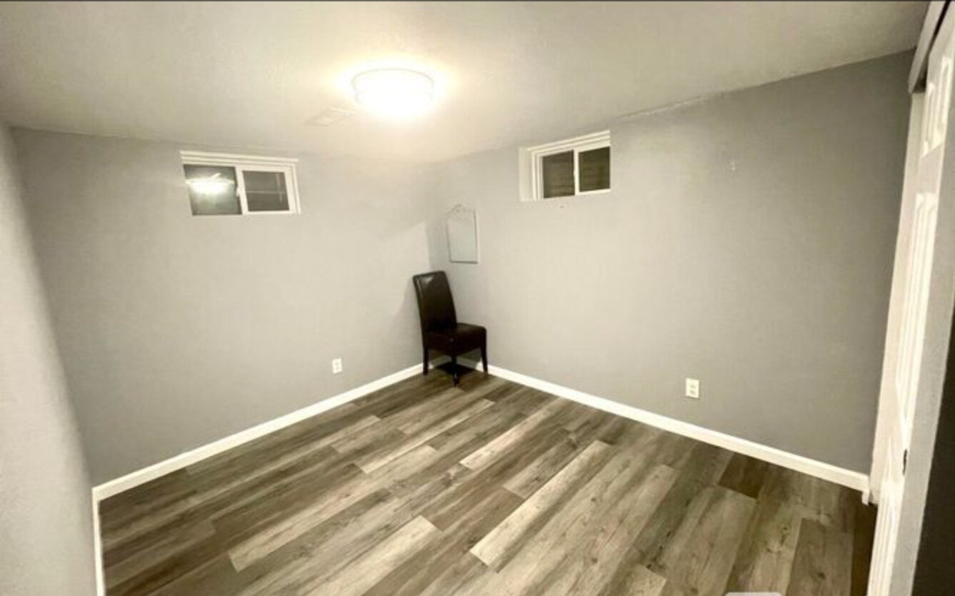 Building Photo - 1197 S Kendall Ct