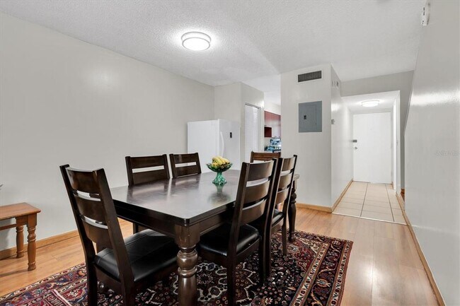 Building Photo - 7505 Pitch Pine Cir