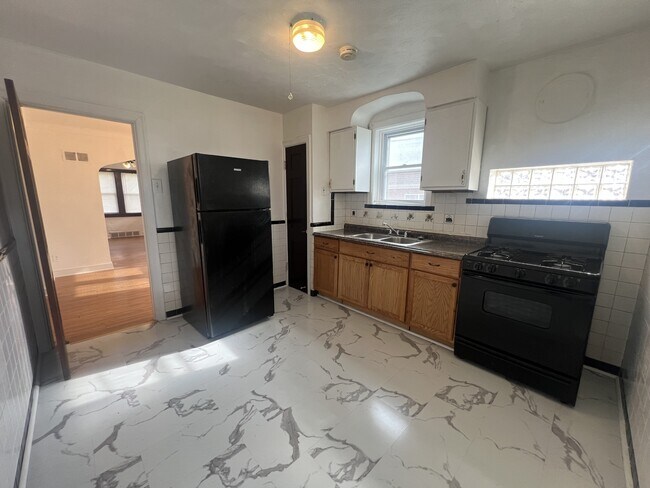 Building Photo - 8955 Mayfield Ct