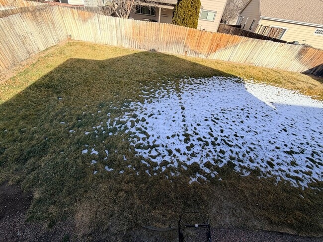 Building Photo - ALL PROSPECTIVE TENANTS MUST SUBMIT A $58 NON-REFUNDABLE APPLICATION FEE PER APPLICANT ONLINE AND...