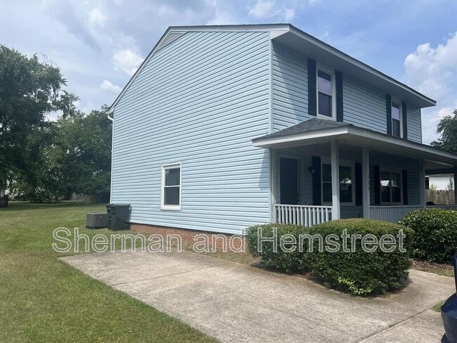 Building Photo - 303 W Clifton Ave