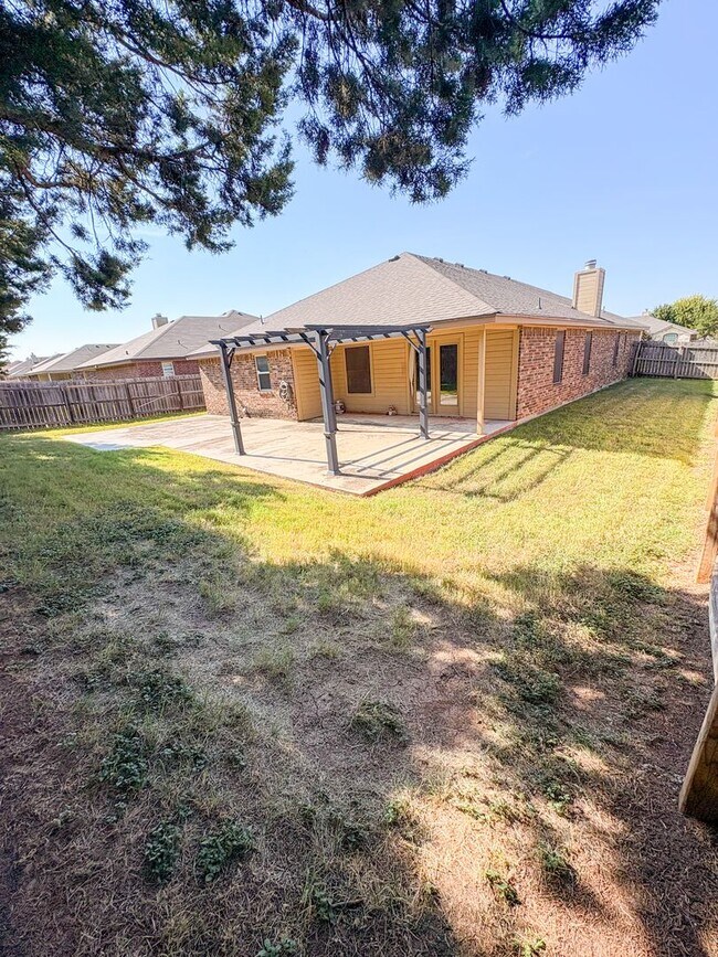 Building Photo - 2907 Montague County Dr