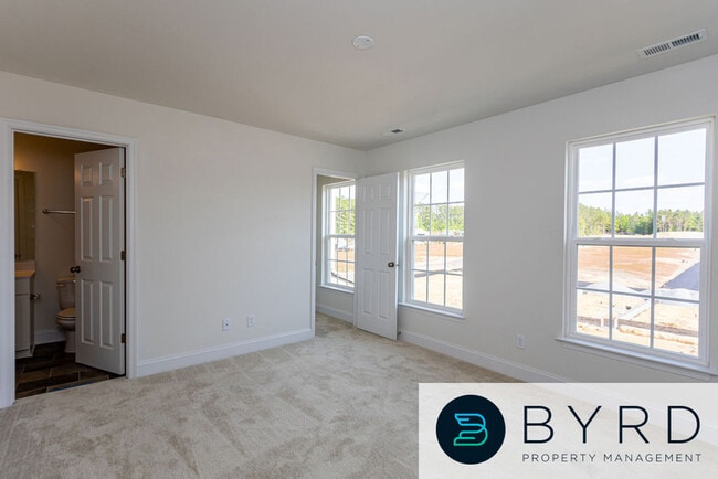 Building Photo - 15212 Dunton Ave