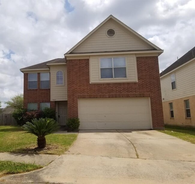 Primary Photo - 7322 Satsuma Vale St