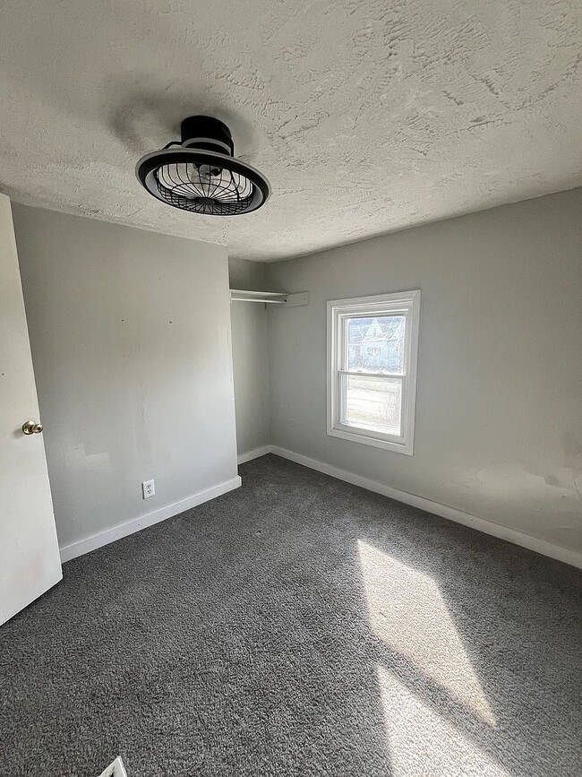 Building Photo - 4679 E 144th St