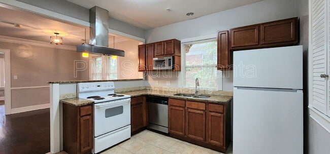 Building Photo - 3411 N Fulton Ave