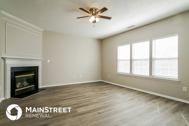 Building Photo - 4900 Heatherfield Way