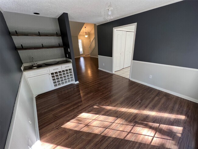 Building Photo - 38 Meadow Cove Dr