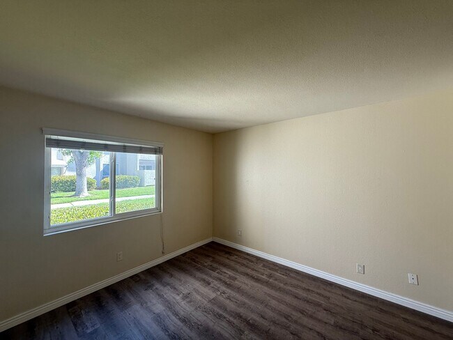 Building Photo - Beautiful 2B/2BA Condo in La Mesa Availabl...