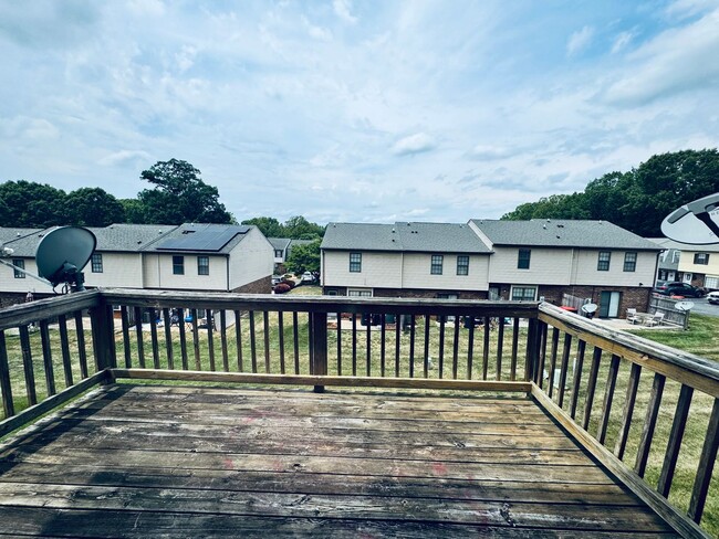 Building Photo - Great Campbell County Location FIRST MONTH RENT FREE