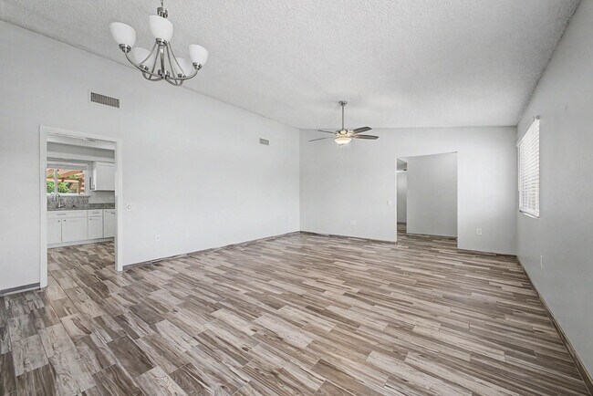 Building Photo - 12714 W Crystal Lake Dr