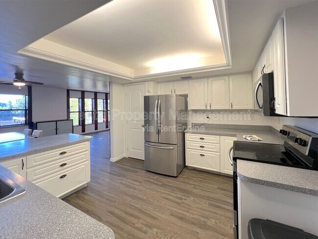 Building Photo - 10951 Ruden Rd