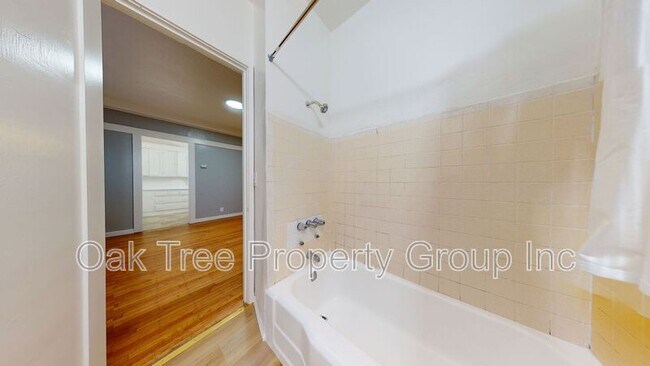 Building Photo - 1502 Alice St