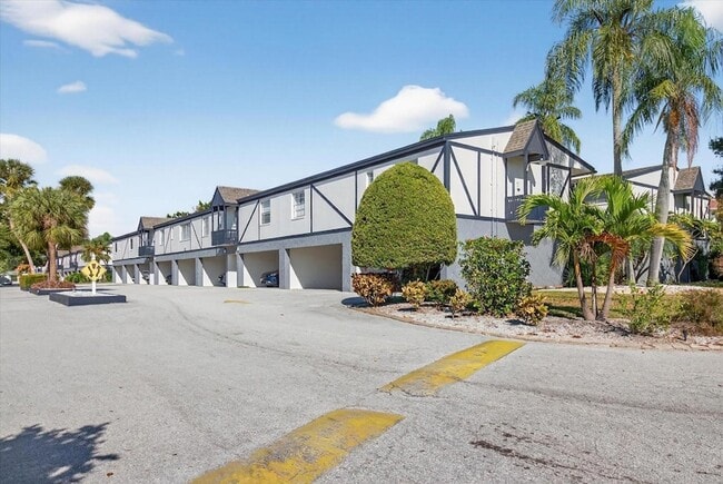 Building Photo - 1146 King Arthur Ct