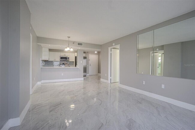 Building Photo - 2333 Feather Sound Dr