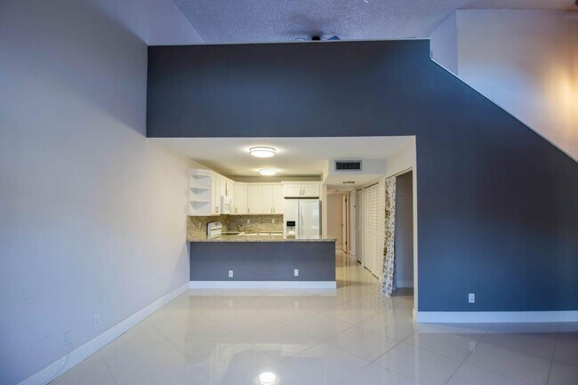 Building Photo - 2358 NW 37th Ave