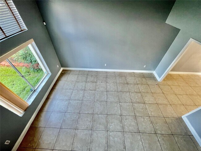 Building Photo - 10223 SW 156th Ave