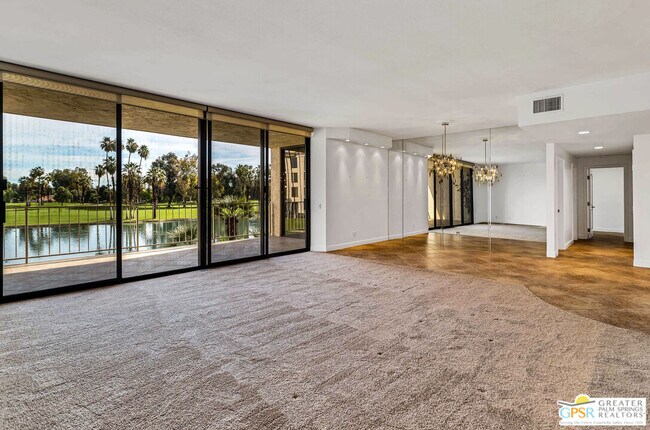 Building Photo - 910 Island Dr