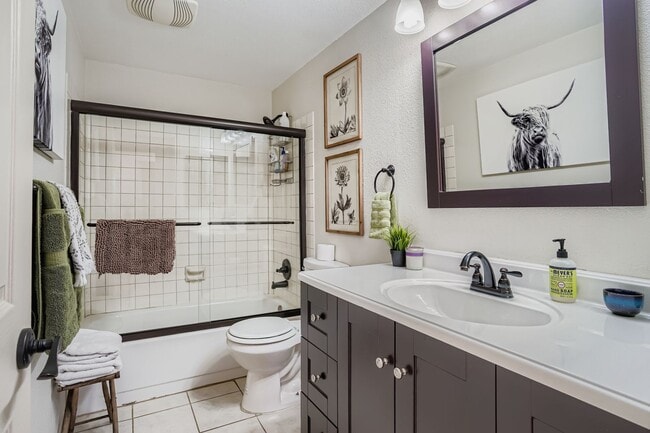 Building Photo - 13203 S Wamblee Valley Rd