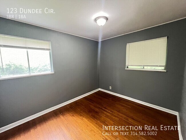 Building Photo - 123 Dundee Cir