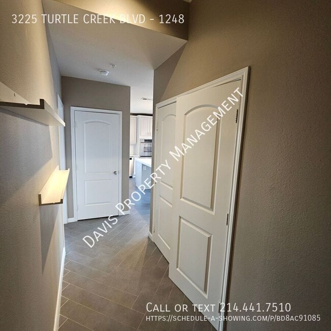 Building Photo - 3225 Turtle Creek Blvd Blvd