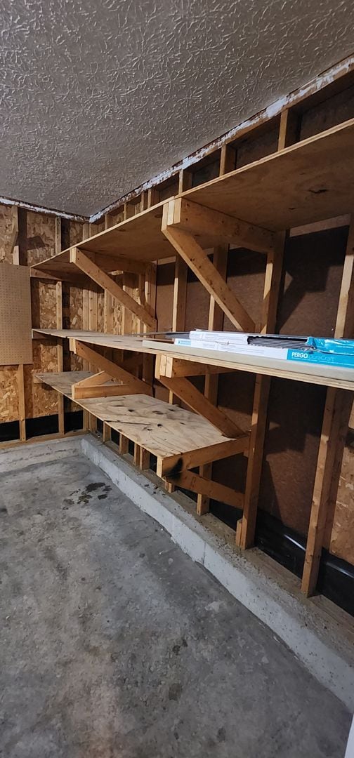 Building Photo - Fantastic 3 Bedrooms & 1.5 Bathroom, Two Story with a Garage!  Freshened Paint throughout!  Newer...