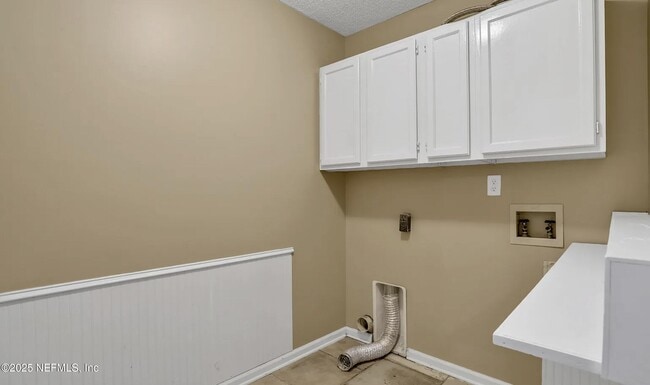 Building Photo - 3691 Cameron Crossing Dr