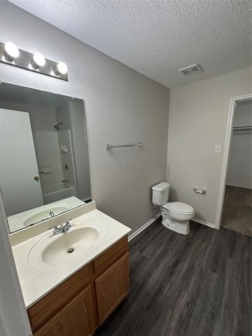 Building Photo - 1441 Ashview Cir