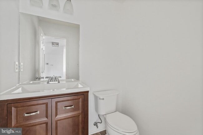 Building Photo - 7813 Flager Cir