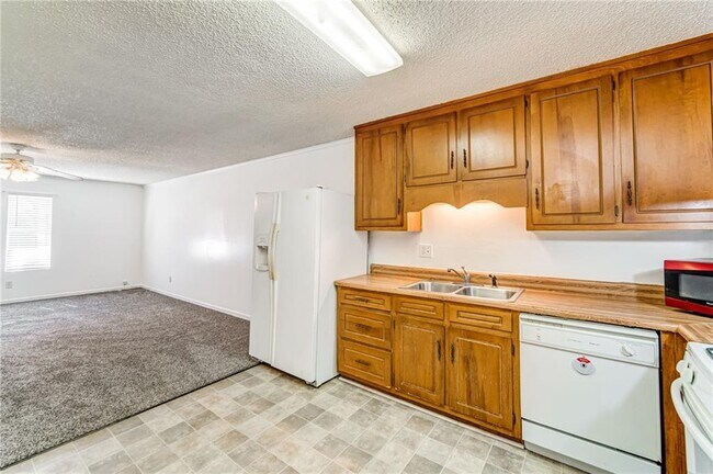 Building Photo - 4355 E Paulding Dr