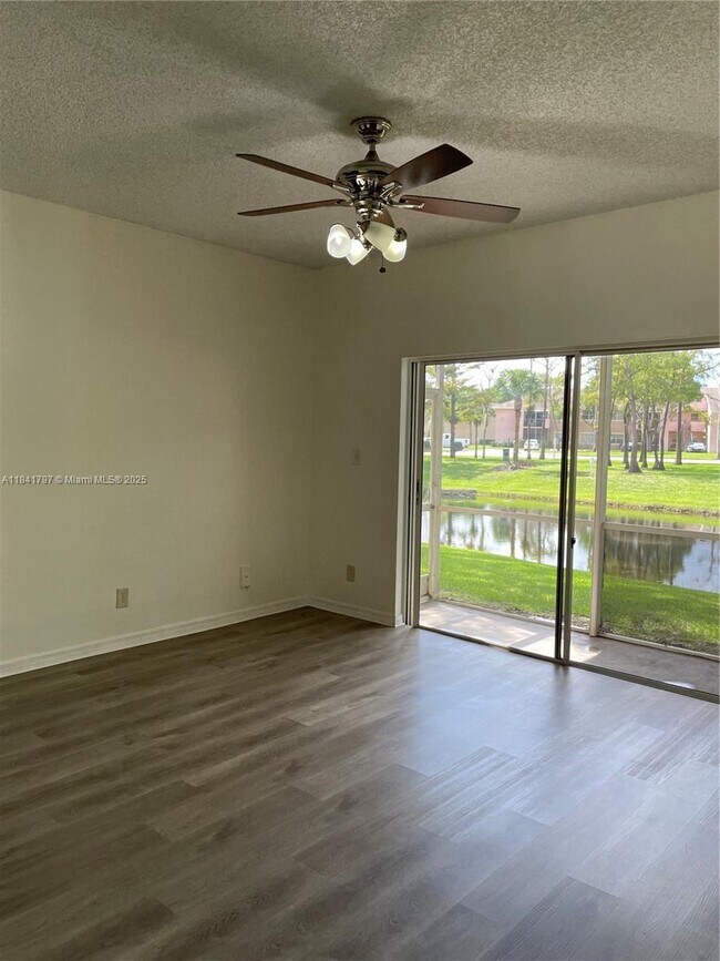 Building Photo - 661 Cypress Lake Blvd