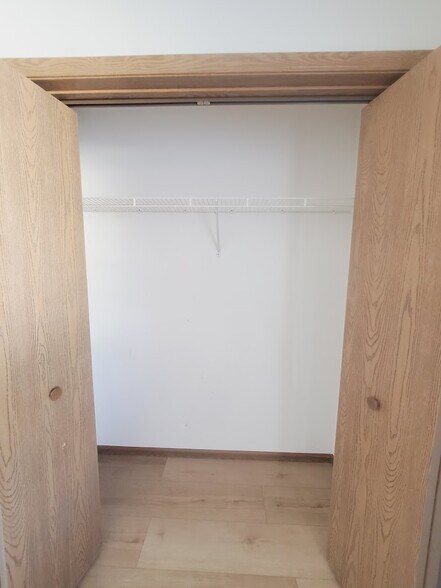 Building Photo - 1200 Murray St NE