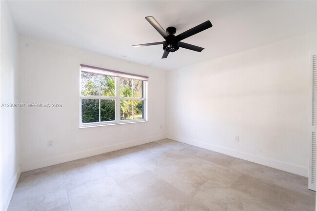 Building Photo - 16782 SW 78th Ct