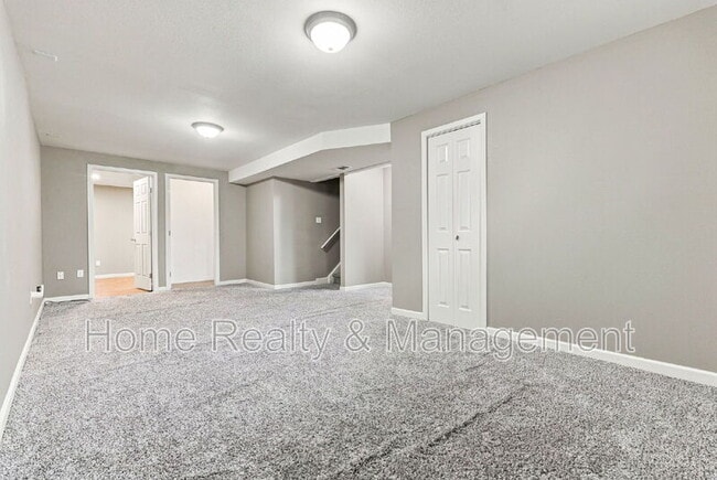 Building Photo - 10807 Larry Dr
