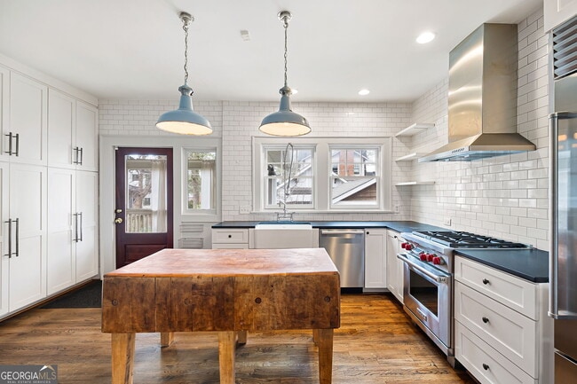 Building Photo - 193 Feld Ave