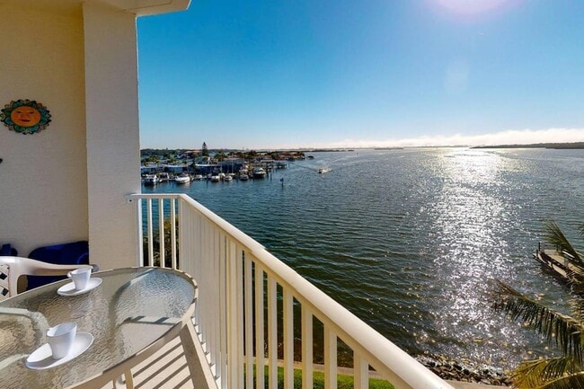 Building Photo - 8800 Bay Pines Blvd