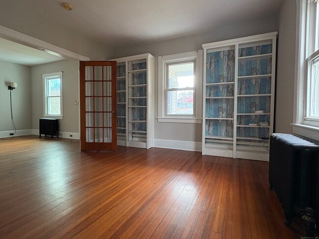 Building Photo - 15 Omo St