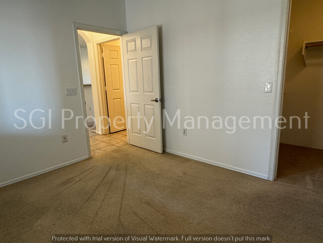 Building Photo - Great Phoenix Condo for Rent!