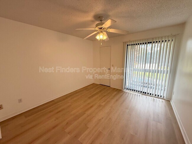 Building Photo - 10200 Belle Rive Blvd