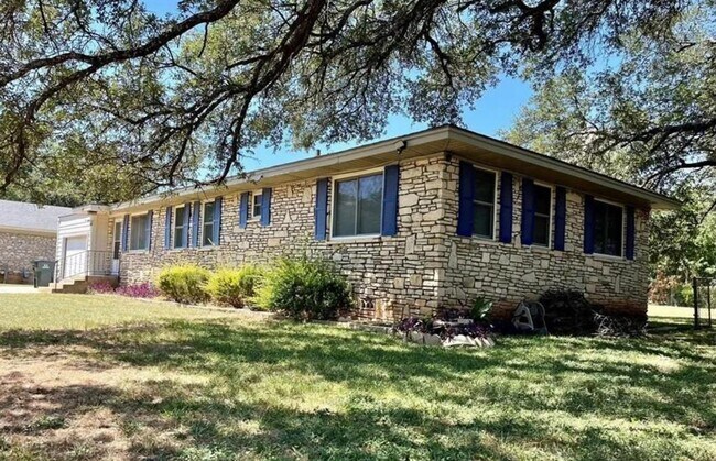 Building Photo - 105 Shannon Ln