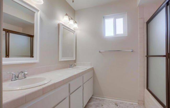 Building Photo - 2074 Caraway St