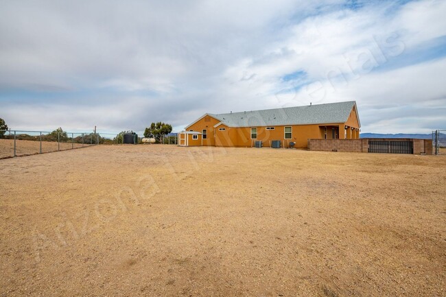 Building Photo - BREATHTAKING VIEWS FROM THE MOUNTAINTOP