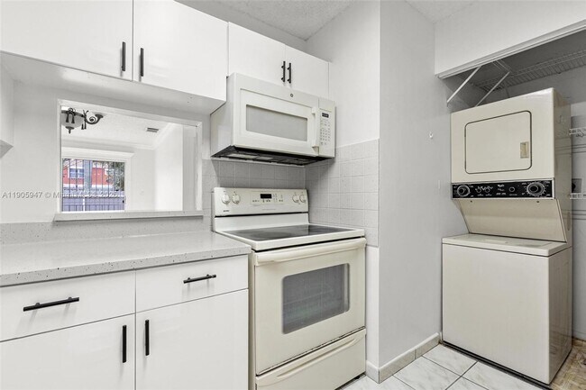 Primary Photo - 12450 NW 7th Ln