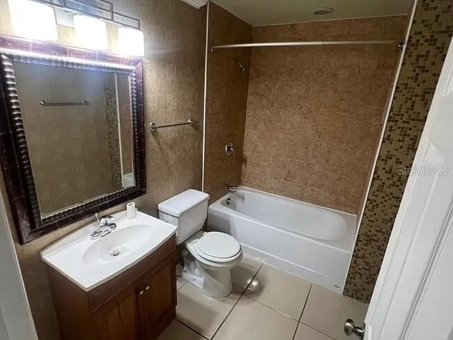 Building Photo - 3522 W Price Ave